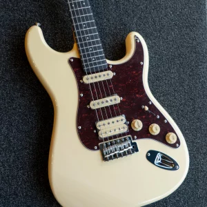Električna gitara ST83 RA Vintage White – Prodipe